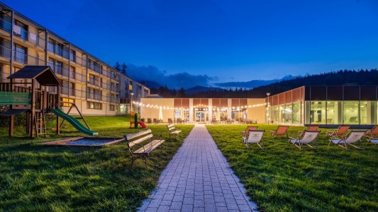 Hotel în munți în Karpacz, odihniți-vă pe Śnieżka